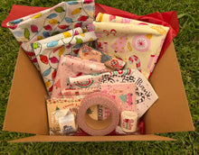 Load image into Gallery viewer, Holiday shipping supply box