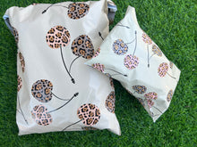 Load image into Gallery viewer, 10x13 Leopard Cherry Poly Mailers qty 100