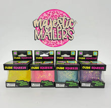 Load image into Gallery viewer, Blue Glitter Slow rebound cube squishies
